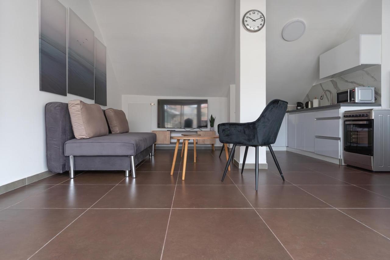 Aristo Machne Yehuda Boutique Apartments Єрусалим Екстер'єр фото