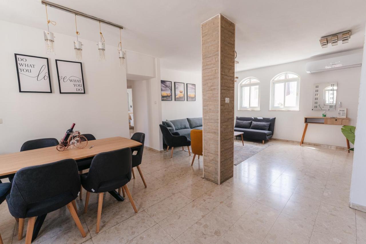 Aristo Machne Yehuda Boutique Apartments Єрусалим Екстер'єр фото